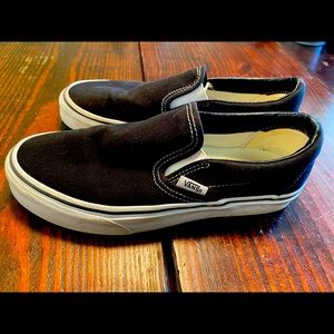 Black Vans Slip-ons